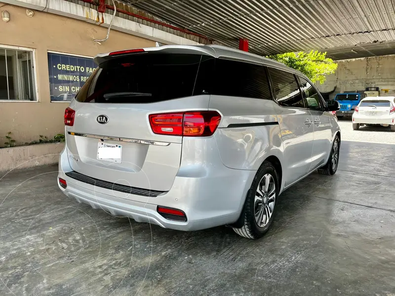 kia sedona
