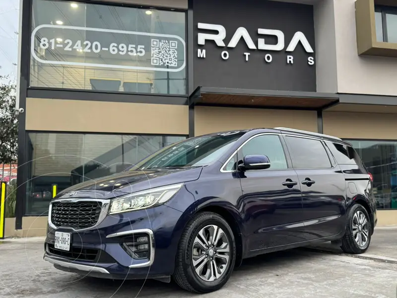 Foto Kia Sedona SXL usado (2020) color Azul Acero precio $439,000
