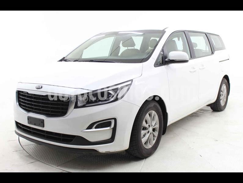 foto Kia Sedona LX usado (2019) color Blanco precio $365,000