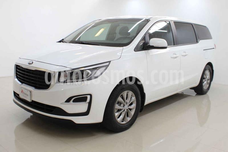 foto Kia Sedona LX usado (2019) color Plata precio $398,000