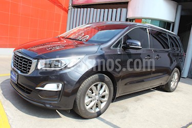 foto Kia Sedona EX Pack usado (2019) color Gris precio $575,000