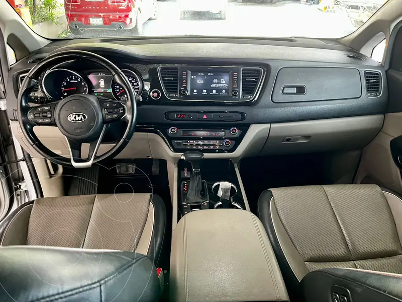kia sedona