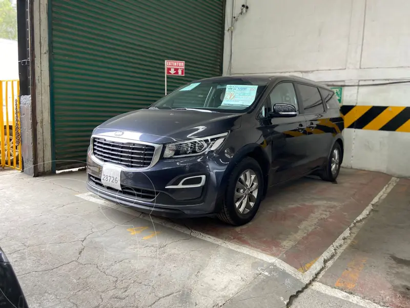 Foto Kia Sedona LX usado (2020) color Gris financiado en mensualidades(enganche $90,000 mensualidades desde $7,975)