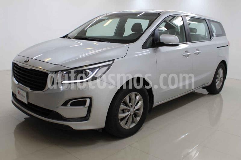 foto Kia Sedona LX usado (2019) color Plata precio $365,000
