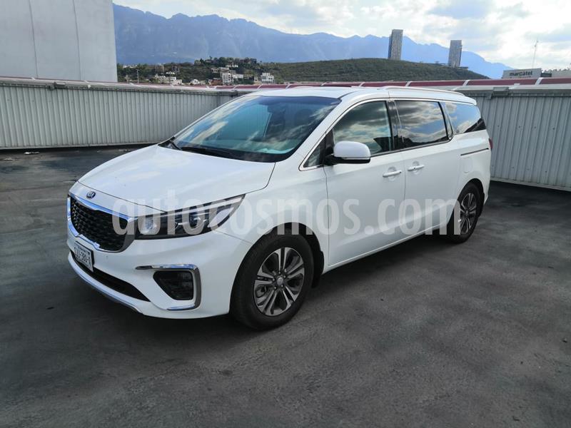 foto Kia Sedona SXL usado (2020) color Blanco Nieve precio $763,000
