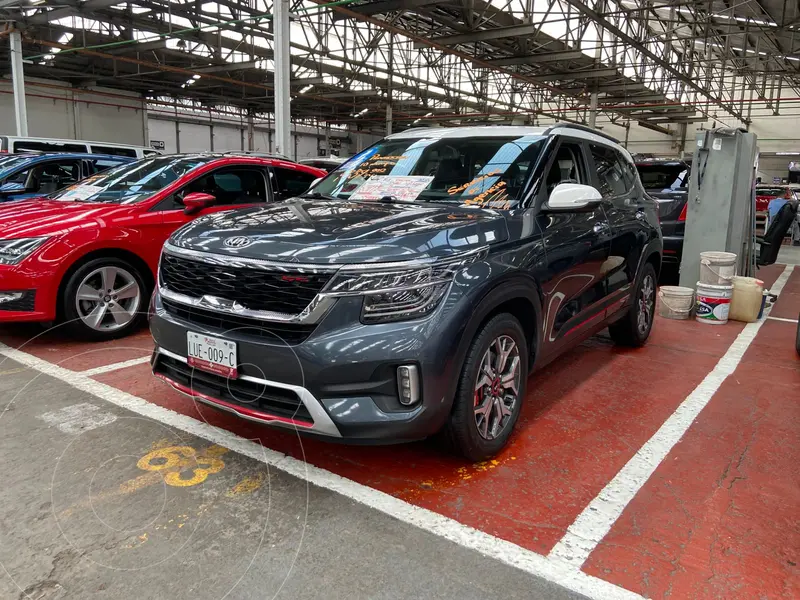 Foto Kia Seltos GT Line usado (2020) color Azul financiado en mensualidades(enganche $105,000 mensualidades desde $13,250)