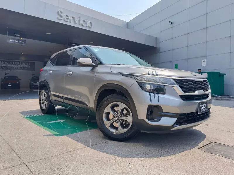 Foto Kia Seltos EX Aut usado (2020) color Gris precio $289,000