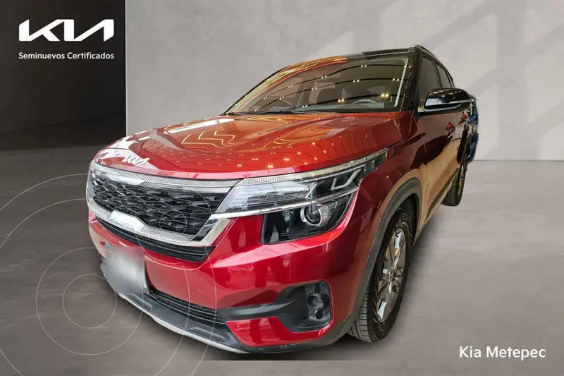 Foto Kia Seltos EX Pack usado (2022) color Rojo precio $369,000