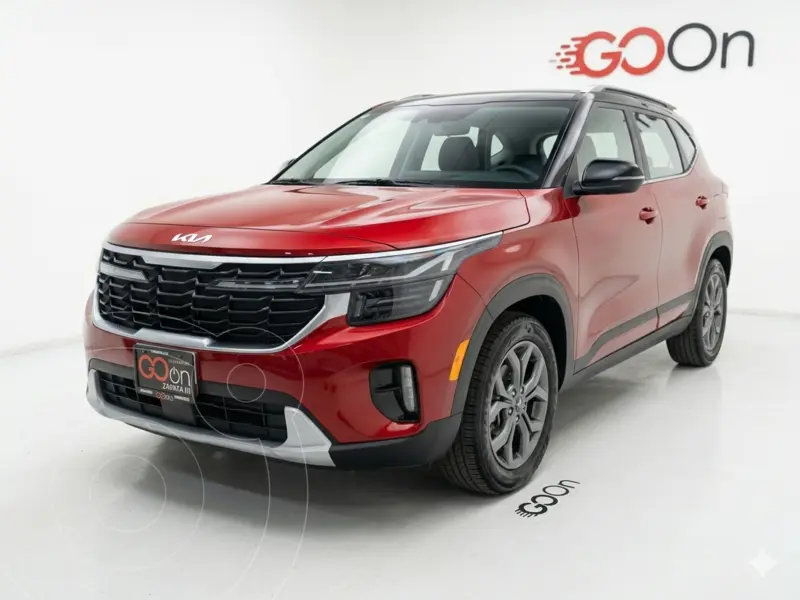 Foto Kia Seltos EX PACK Aut usado (2024) color KIAVRVIVID RED  BLACK ROOF precio $380,000