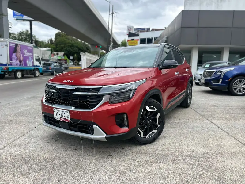 Foto Kia Seltos SXL usado (2024) color Rojo Cobrizo financiado en mensualidades(enganche $102,300 mensualidades desde $11,485)