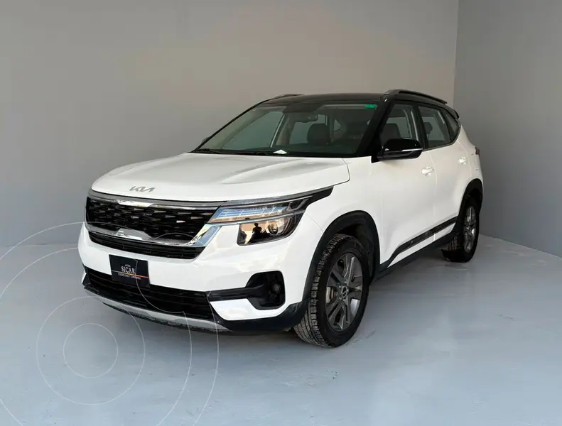 Foto Kia Seltos EX Pack usado (2023) color Blanco precio $369,000