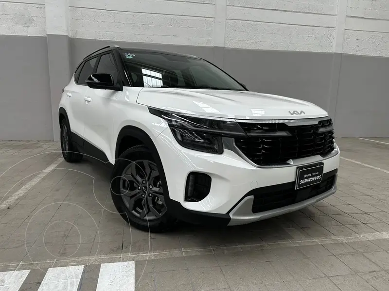 Foto Kia Seltos EX Pack usado (2024) color Blanco precio $459,800