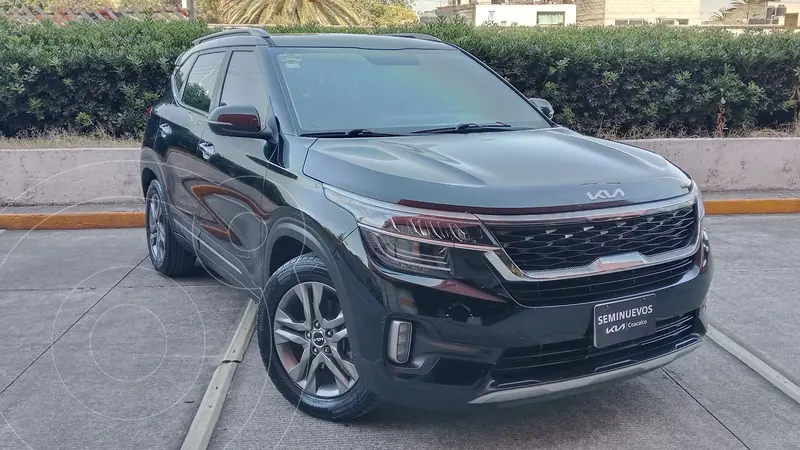 Foto Kia Seltos SX usado (2022) color Negro financiado en mensualidades(enganche $79,754 mensualidades desde $9,177)