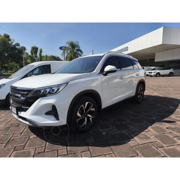 Foto Kia Seltos 1.4L GT LINE usado (2023) color Blanco precio $365,000