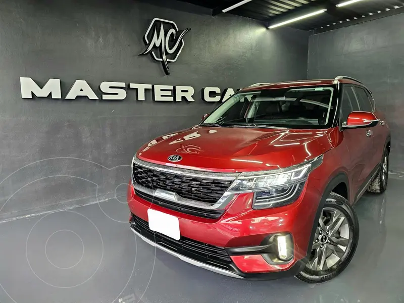 Foto Kia Seltos SX usado (2021) color Rojo precio $324,000
