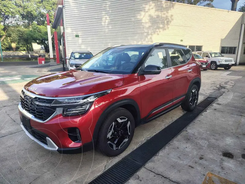 Foto Kia Seltos SXL usado (2024) color Rojo precio $530,000
