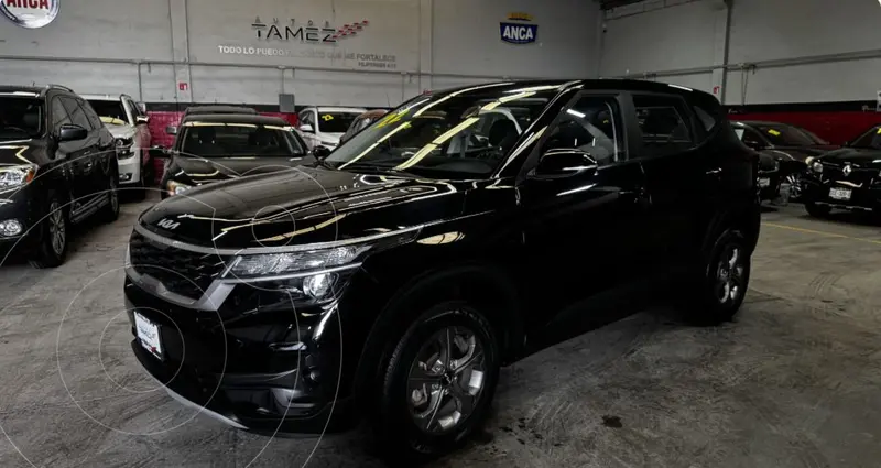 Foto Kia Seltos EX Pack usado (2022) color Negro financiado en mensualidades(enganche $81,180 mensualidades desde $8,695)