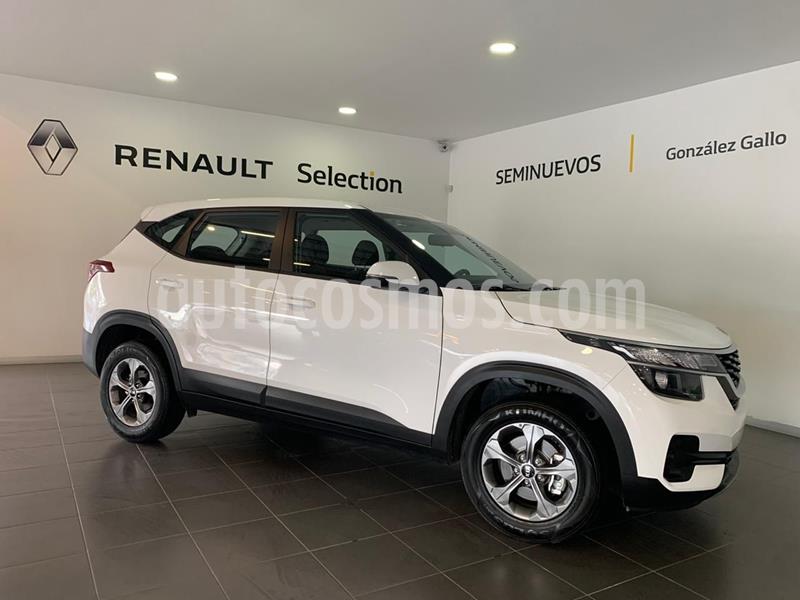 foto Kia Seltos EX usado (2020) color Blanco precio $326,900