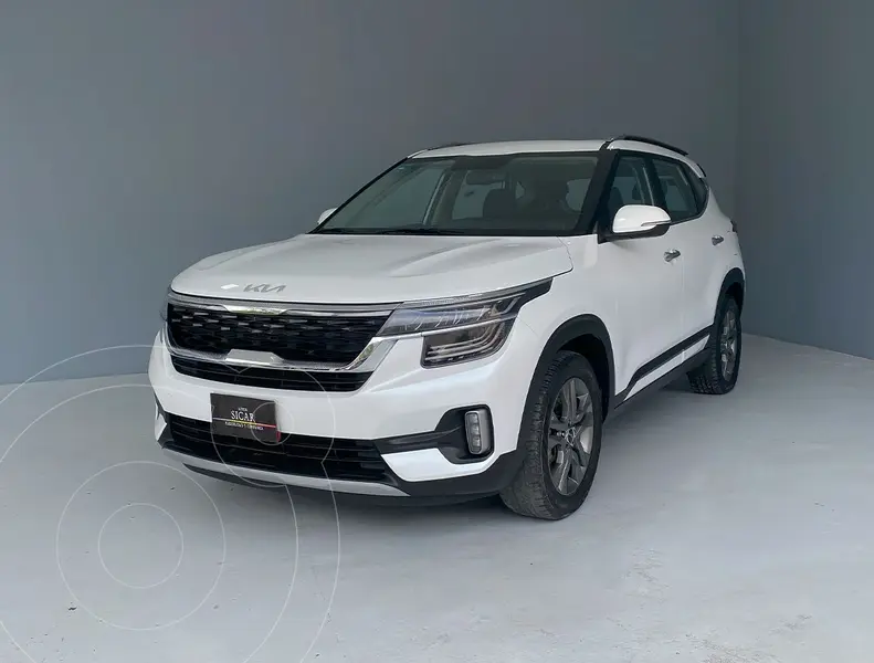 Foto Kia Seltos SX usado (2023) color Blanco precio $389,000