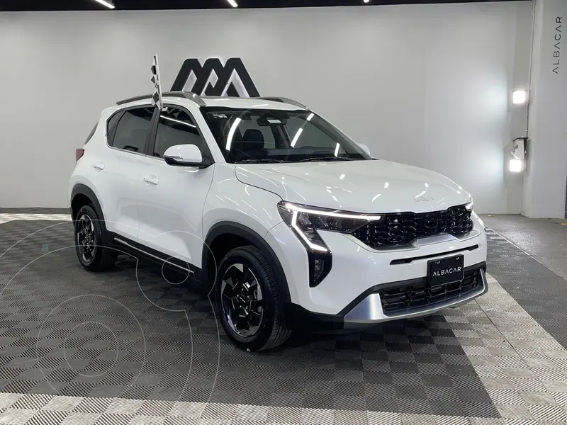 Foto Kia Sonet SX usado (2024) color Blanco precio $429,999