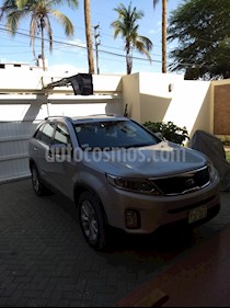 Foto venta Auto Usado KIA Sorento 2.4 LX 4x2 (2013) color Plata Brillante precio u$s15,500