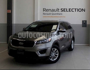 foto Kia Sorento 2.4L LX 5 Pas usado (2017) color Plata precio $305,000