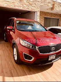 foto Kia Sorento 2.4L LX usado (2018) color Rojo precio $380,000