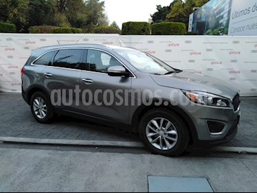 foto Kia Sorento 2.4L LX usado (2018) color Plata precio $335,000