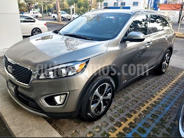 Foto venta Auto usado Kia Sorento 3.3L EX Pack Nav AWD 7 Pas (2016) color Titanio precio $389,000