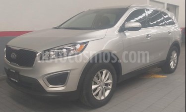 foto Kia Sorento 5p LX L4/2.4 Aut 7 Pas usado (2018) color Plata precio $369,000