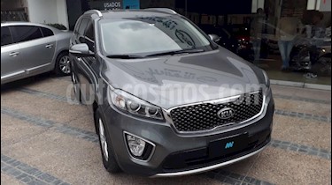 Foto venta Auto usado KIA Sorento EX 2.2 Aut 4x4 TDi 2015/16 (2017) color Gris Oscuro precio $650.000