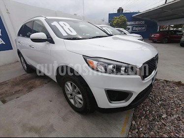Foto Kia Sorento 2.4L LX usado (2018) color Blanco precio $350,000