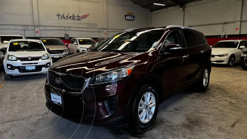 Foto Kia Sorento 2.4L LX usado (2019) color violeta oscuro financiado en mensualidades(enganche $65,780 mensualidades desde $7,046)