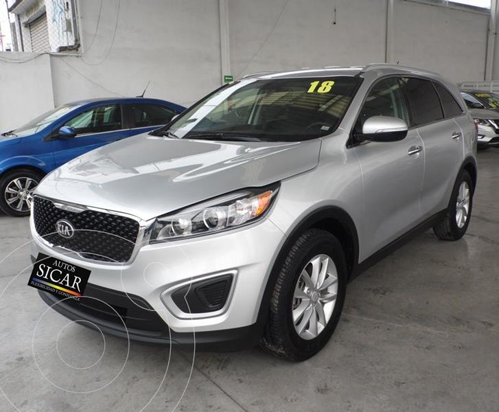 Foto Kia Sorento 2.4L LX 5 Pas usado (2018) color Plata Dorado precio $349,000