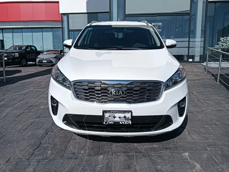 Foto Kia Sorento 3.3L EX Pack usado (2019) color Blanco precio $325,000