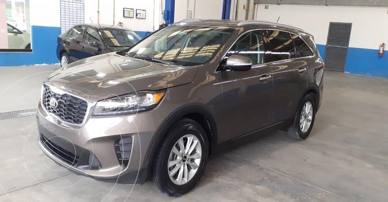 Kia Sorento 2.4L LX usado (2019) color Cafe precio $314,900