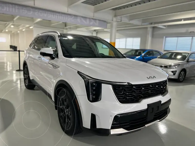 Foto Kia Sorento SXL usado (2025) color Glacier White Pearl precio $866,900