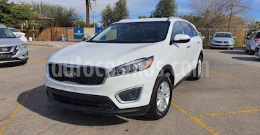 Kia Sorento 5p LX L4/2.4 Aut 7 Pas usado (2018) color Blanco precio $258,800