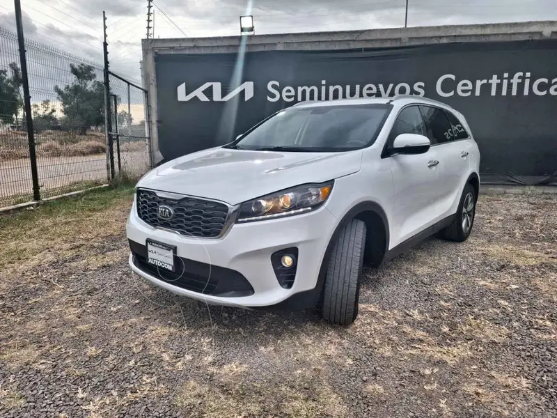 Foto Kia Sorento 3.3L EX usado (2019) color Blanco precio $348,000