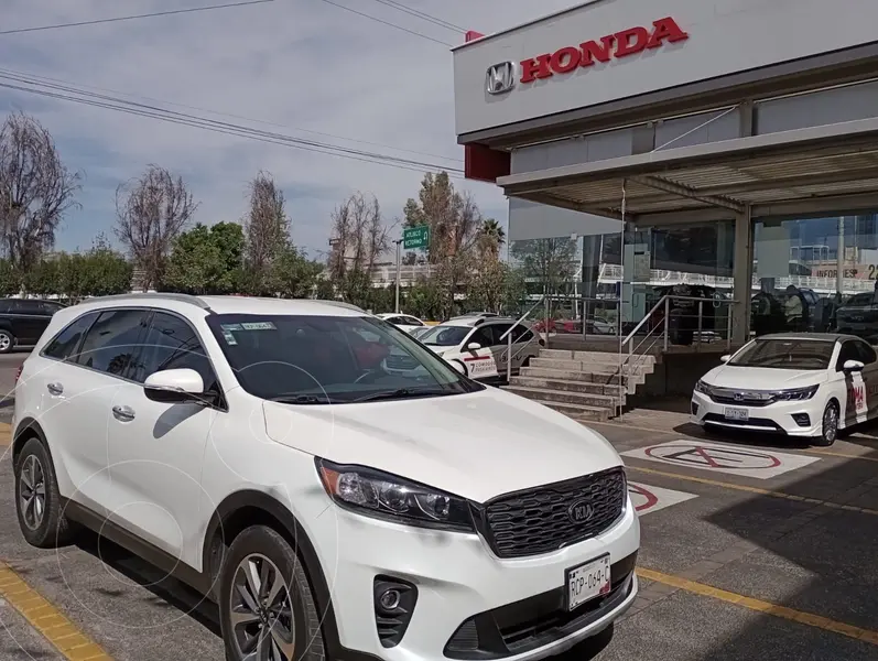 Foto Kia Sorento 3.3L EX 7 Pas usado (2020) color Blanco precio $470,000