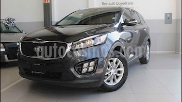 foto Kia Sorento 2.4L LX 5 Pas usado (2017) color Blanco precio $320,000
