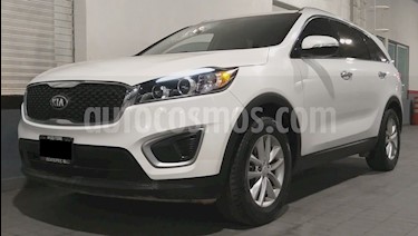 foto Kia Sorento 2.4L LX usado (2018) color Blanco precio $359,000