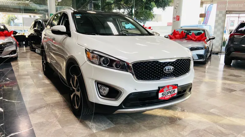 Foto Kia Sorento 3.3L EX Pack Nav AWD 7 Pas usado (2016) color Blanco precio $319,000