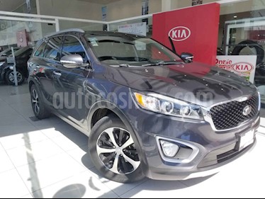 foto Kia Sorento 5p EX V6/3.3 Aut usado (2017) color Gris precio $375,000