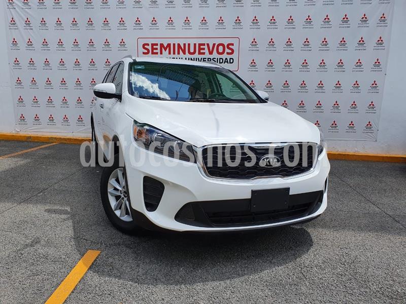 Kia Sorento 2.4L LX usado (2020) color Blanco Perla precio $385,000
