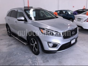foto Kia Sorento 2.4L EX Pack usado (2017) color Plata Brillante precio $410,000