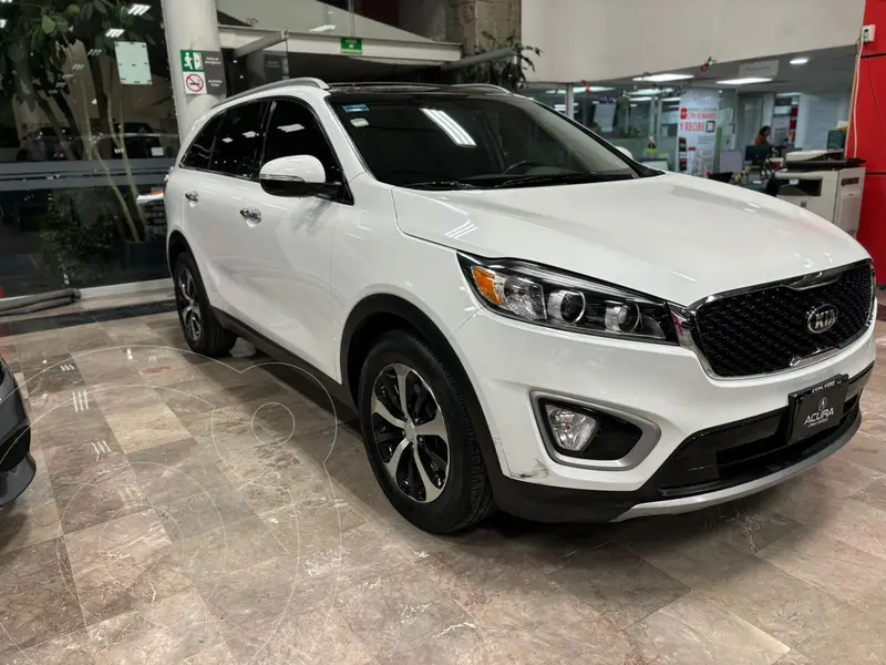 Foto Kia Sorento 3.3L EX Pack Nav 7 Pas usado (2017) color Blanco precio $399,000