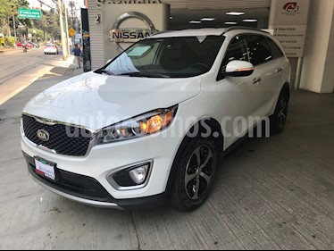 Kia Sorento 3.3L EX usado (2016) color Blanco Perla precio $330,000