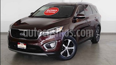 foto Kia Sorento 3.3L EX usado (2017) color Vino Tinto precio $349,000