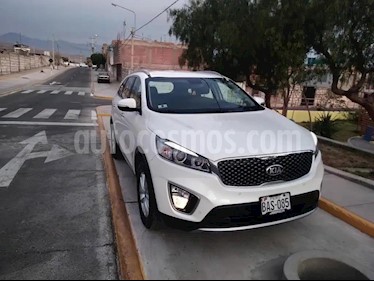 KIA Sorento 4x4 Sport Aut usado (2017) color Blanco precio $5,200
